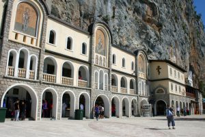 MONTENEGRO ostrog 1